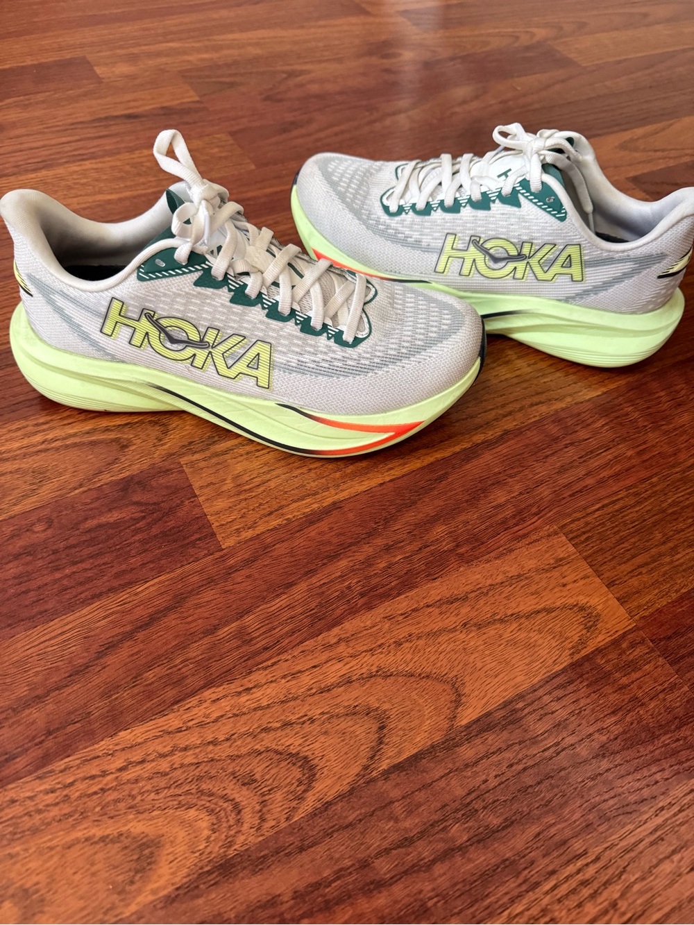 Hoka Women’s Mach 7 Shoes in Light Gray, Neon Yellow and Teal